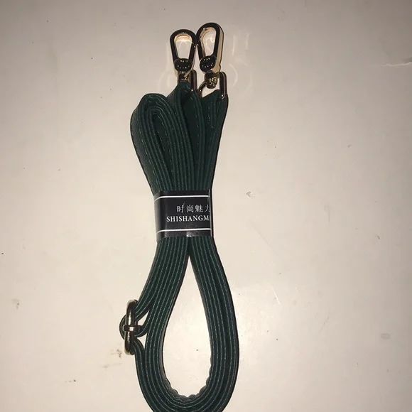 NWOT Women’s Crocodile-Embossed Handbag - Picture 12 of 16